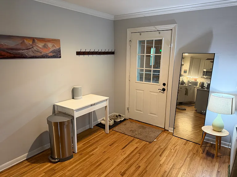 2111 Hamilton St — Photo 2