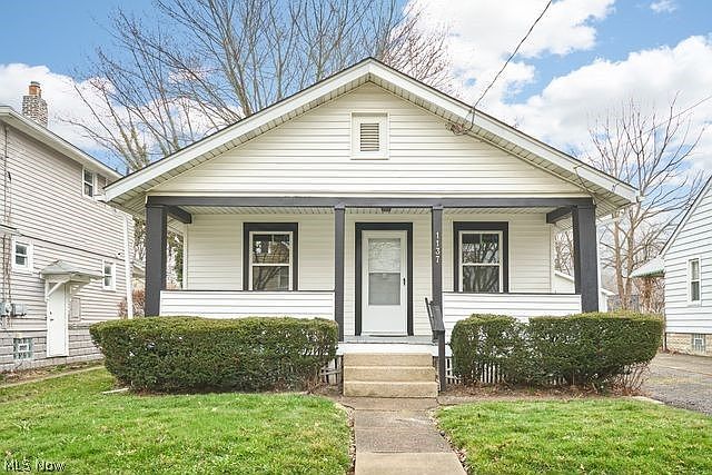 1st image of 1137 Herberich Ave