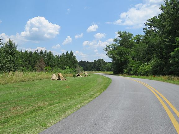 4th image of 223 Headwater Dr