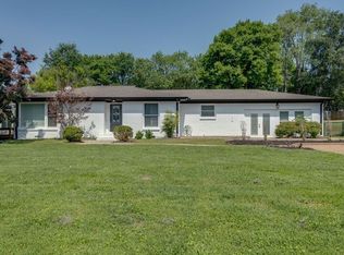 207 Sterling Rd, Hendersonville, TN 37075