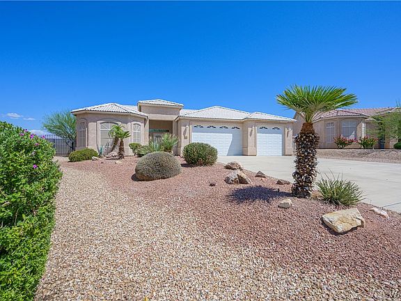 3rd image of 2711 La Paloma Drive