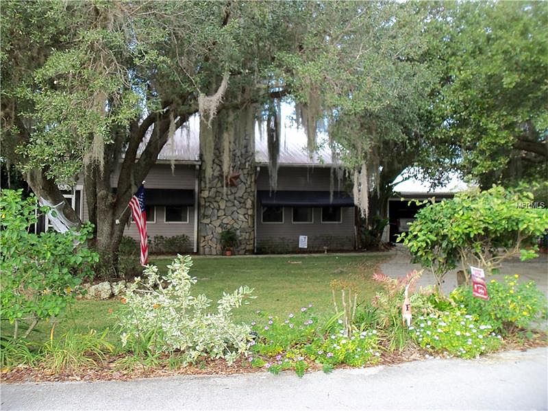 1st image of 153 Lakeview Dr