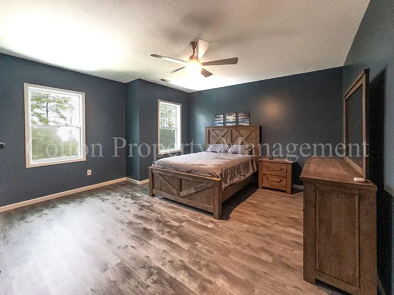 2709 Worth Dr — Photo 16