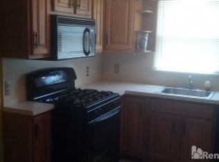 8654 Carter Ave, Allen Park, MI 48101