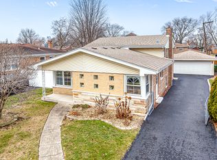9512 S Kenton Ave, Oak Lawn, IL 60453