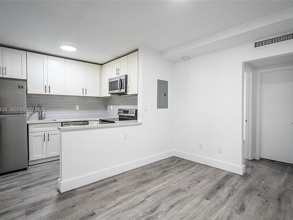 3rd image of 1950 NW 2nd Ct APT 5