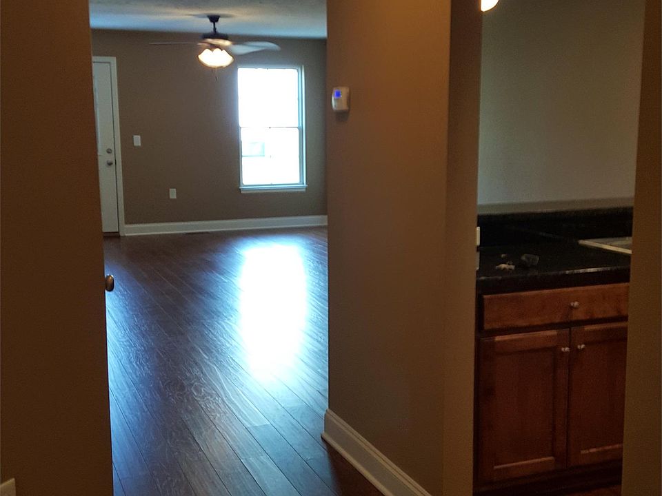 1st image of 206 Walnut Creek Ct