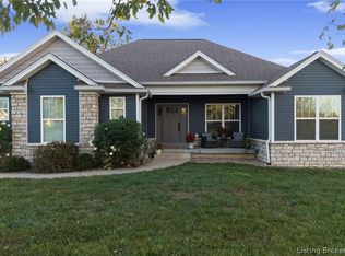 4524 W Buffalo Trace, Scottsburg, IN 47170