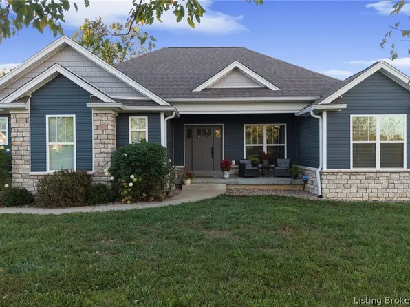 4524 W Buffalo Trace, Scottsburg, IN 47170