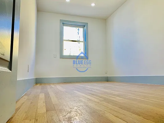 Rented by Blue Egg Realty Corp | media 23