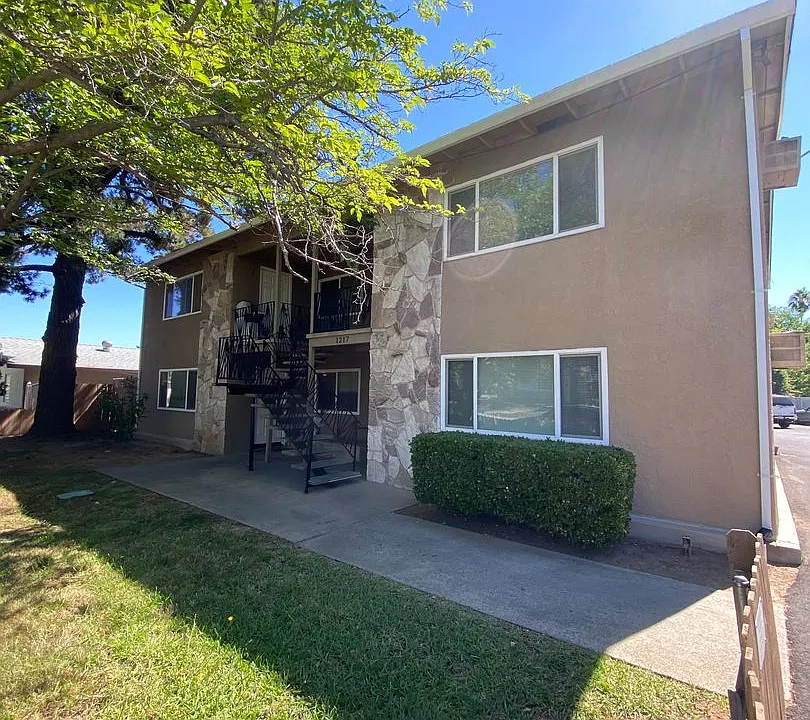 1217 McKinley Dr