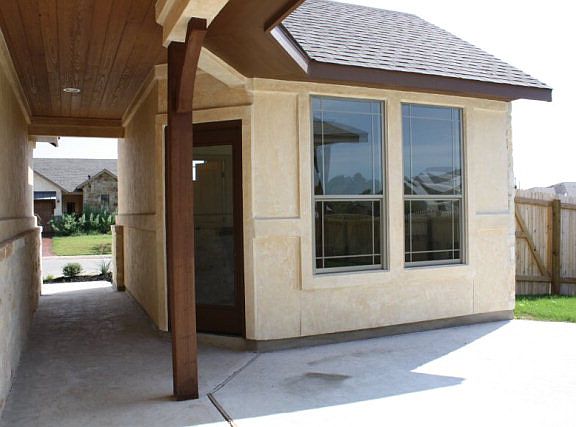 3rd image of 1205 Gruene Vine Ct