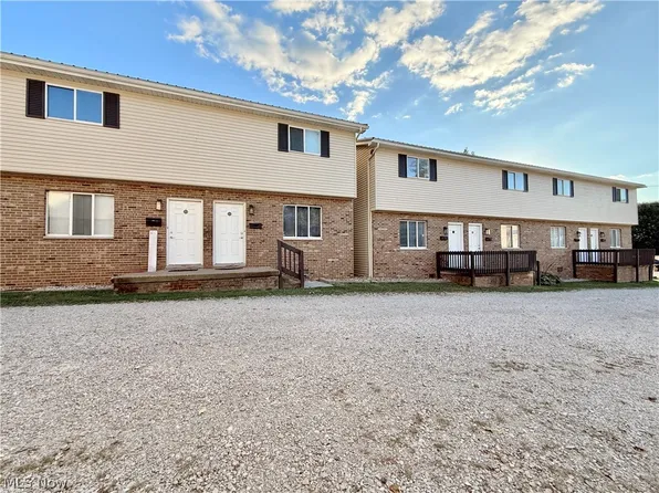 2608 Avery St, Parkersburg, WV 26104