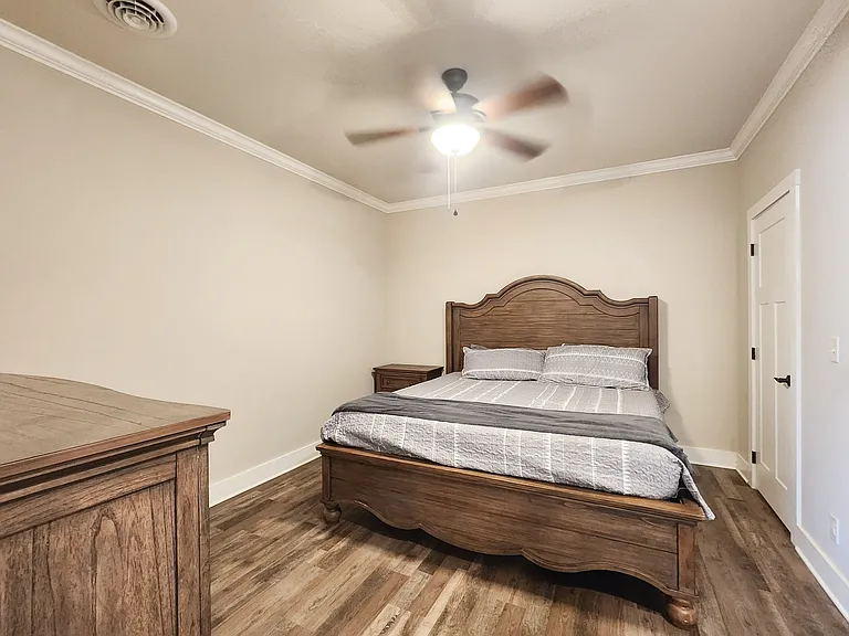 250 Horn Ln #1 — Photo 5