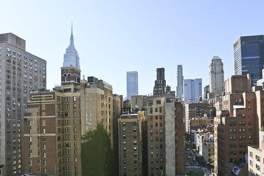 1st image of 560 3rd Ave #15D