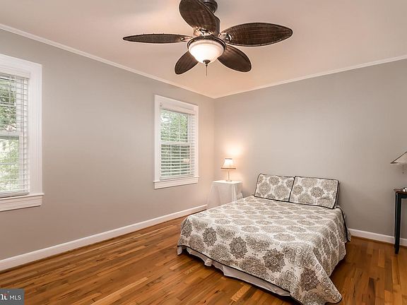 5th image of 2700 16th St S APT 660