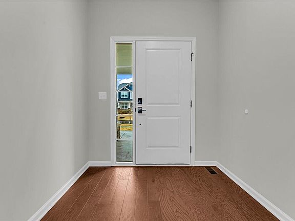 5th image of 8056 Alyssa Dr