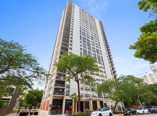 1355 N Sandburg Ter APT 303D, Chicago, IL 60610