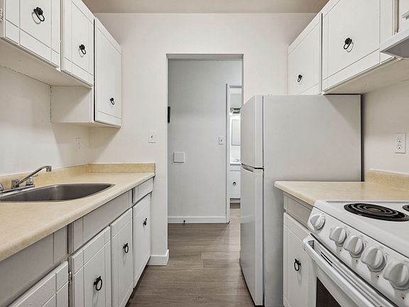 5th image of 10557 150th St #125