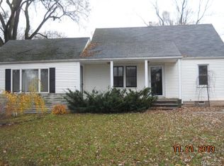 10740 Birch St, Taylor, MI 48180