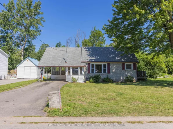 30 A Ave, Fort Erie, ON L2A 1C9
