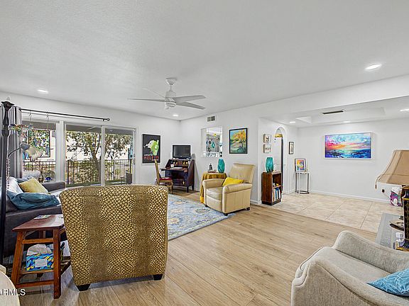 5th image of 5323 S MITCHELL Drive