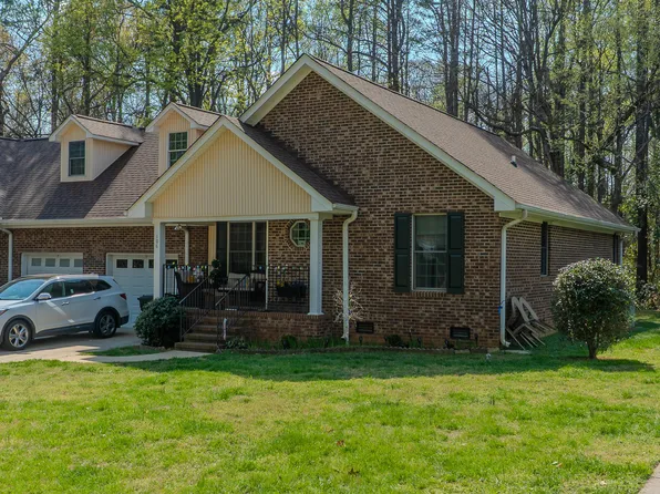 2012 S Mebane St APT 106, Burlington, NC 27215