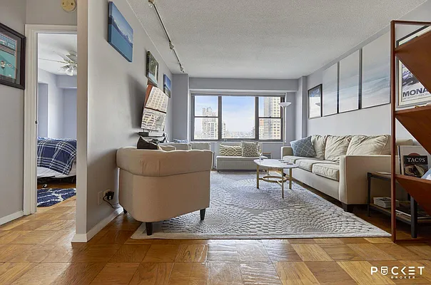 Rented by PocketBroker Inc | media 19