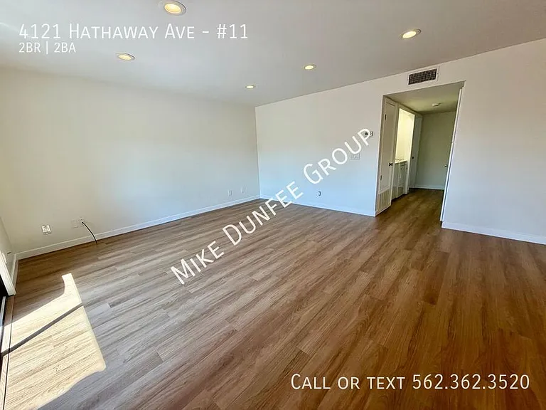 4121 Hathaway Ave #11 — Photo 11