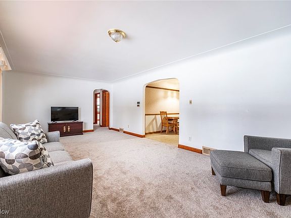 4th image of 6534 Diana Dr
