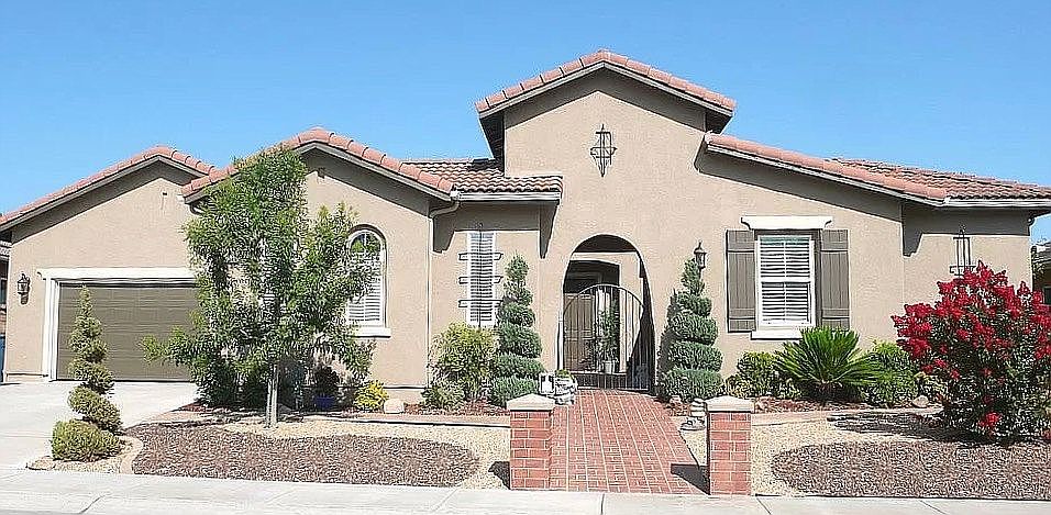 Beautiful, inviting entry.