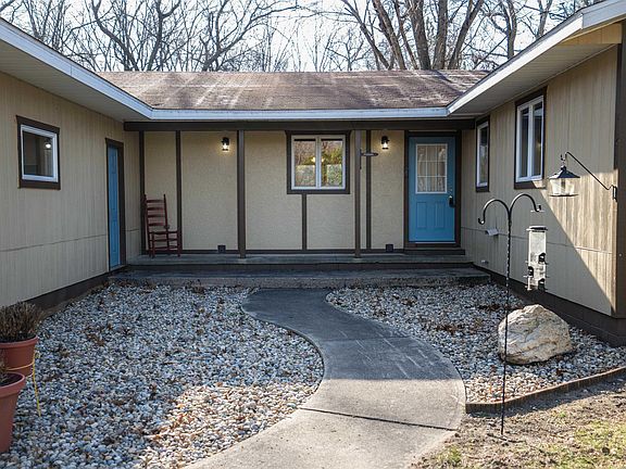 2nd image of 5020 S Woodland Dr