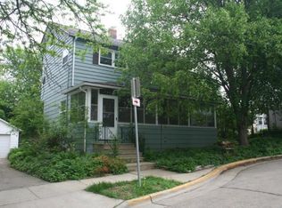 1306 Eberhardt Ct, Madison, WI 53715