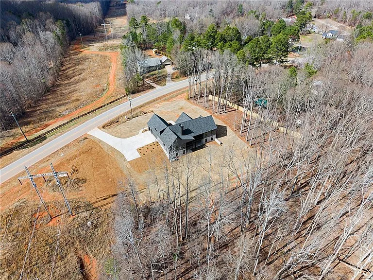 3255 Tanners Mill Rd — Photo 59