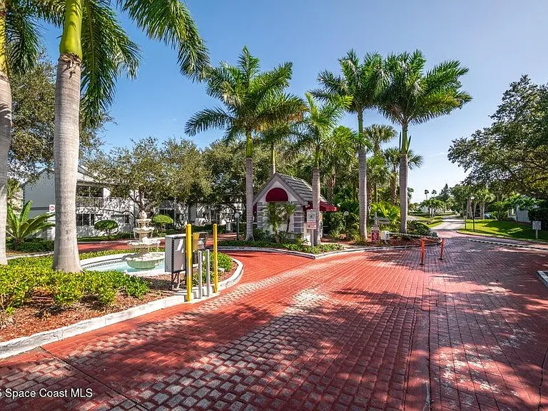 347 Ocean Park Ln — Photo 42