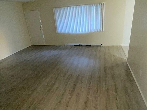 3rd image of 14803 Prairie Ave APT 2