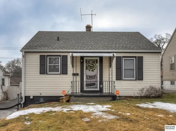 2715 Read St, Omaha, NE 68112