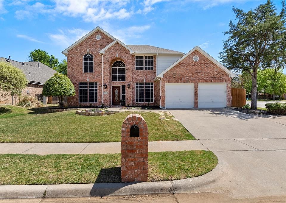 1st image of 2200 Woods Edge Ct
