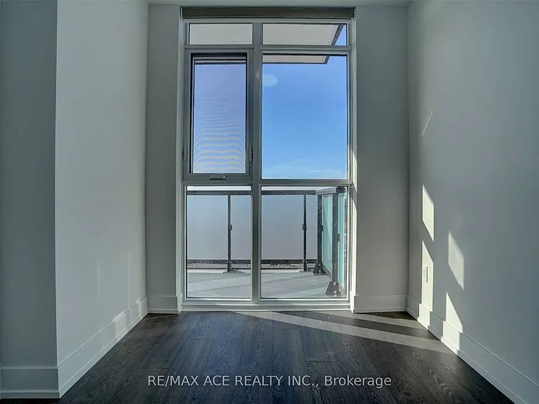 2550 Simcoe St N #218 — Photo 17