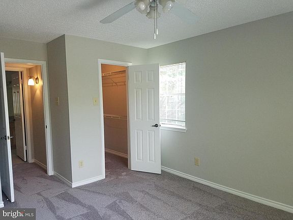 3rd image of 1535 Lincoln Way APT 204