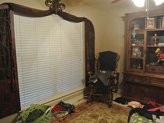 Extra Room - Office/Game/Din
