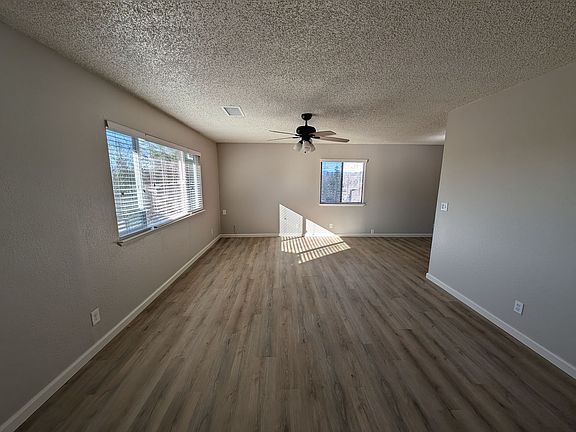 3rd image of 5424 Valleyridge Dr
