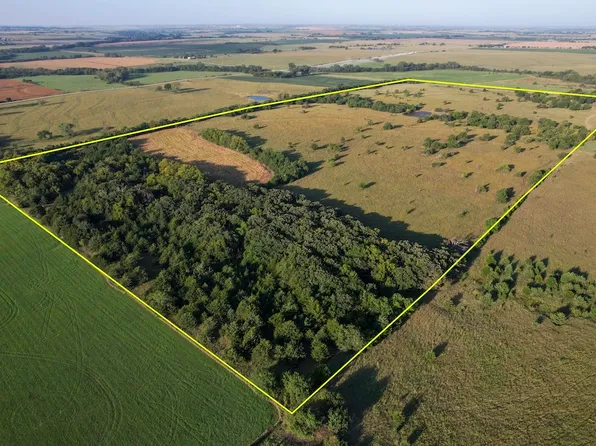 747 S State Highway 4, White City, KS 66872