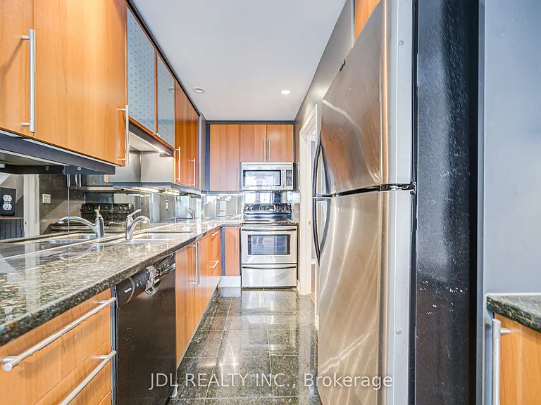 11 Everson Dr #610 — Photo 22