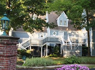 123 Old Pond Ln #123, Norwich, CT 06360
