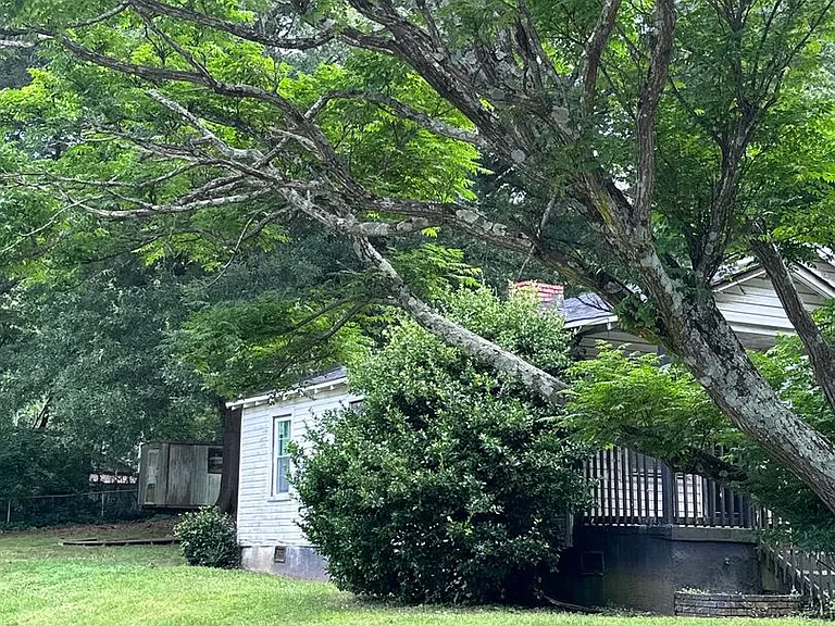 1311 Jay Ave — Photo 3