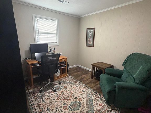 5th image of 80 Maple St