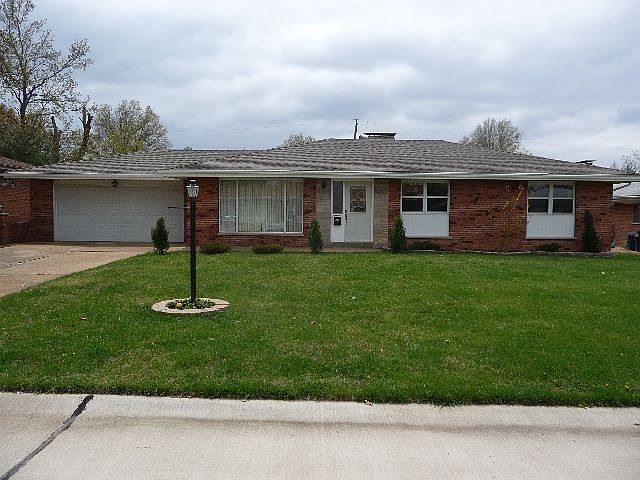 1st image of 810 Westair Dr