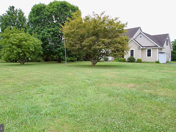 2nd image of 140 Rose Dale Ln