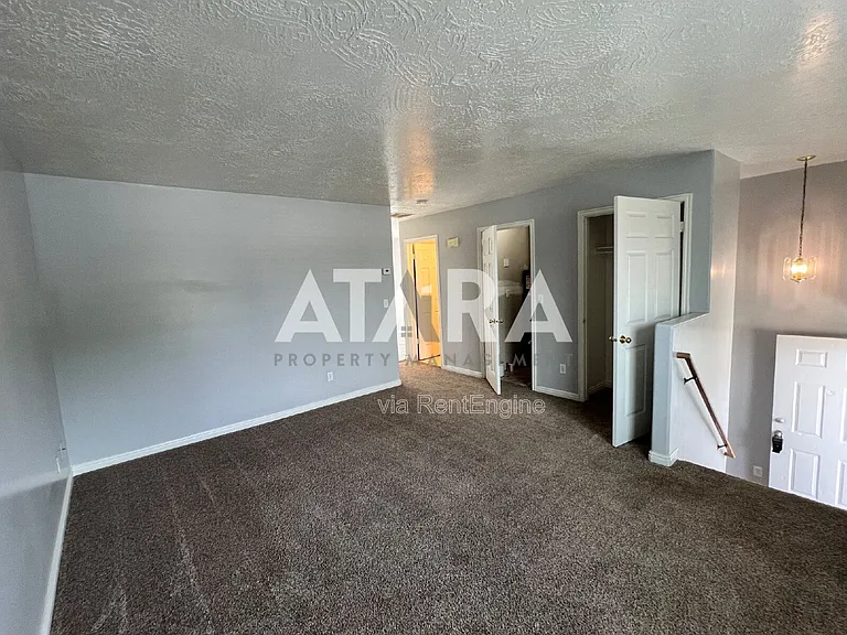 334 Childs Ave — Photo 7